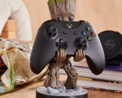 Gamepad Mobile watch Figure holder